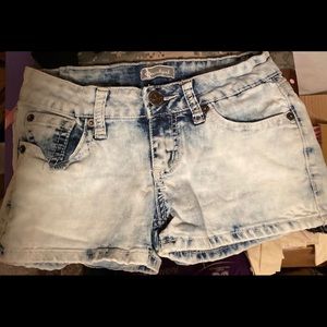 Size 0 Jean shorts Get ready Summer is coming!
